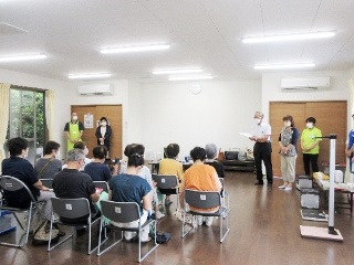 米子市両三柳三区上自治会館で出前型「まちの保健室」を実施しました