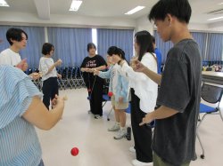 △けん玉遊びを体験